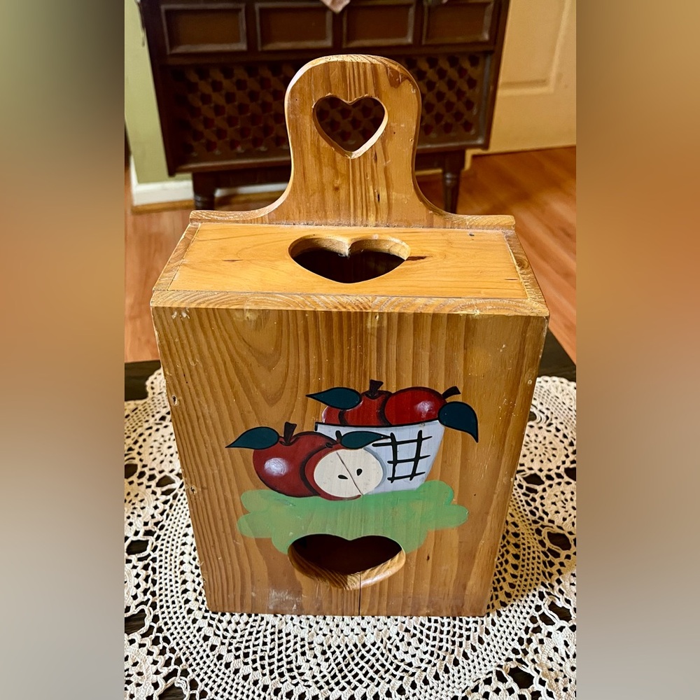 Vintage Wooden Apple Hearts Plastic Bag Box